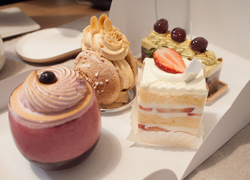 マテリアルのケーキ